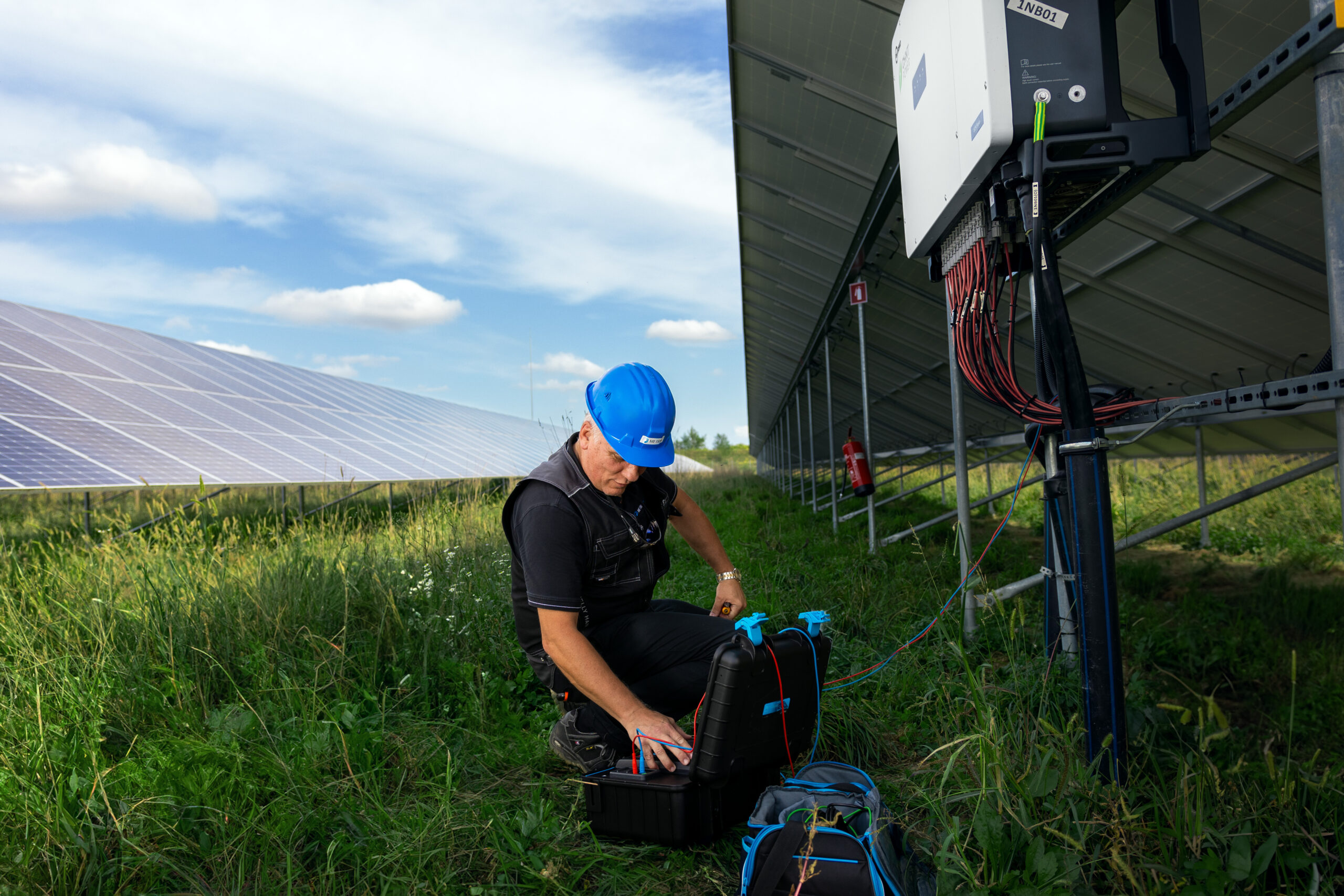 MI 3115 PV analyser in use